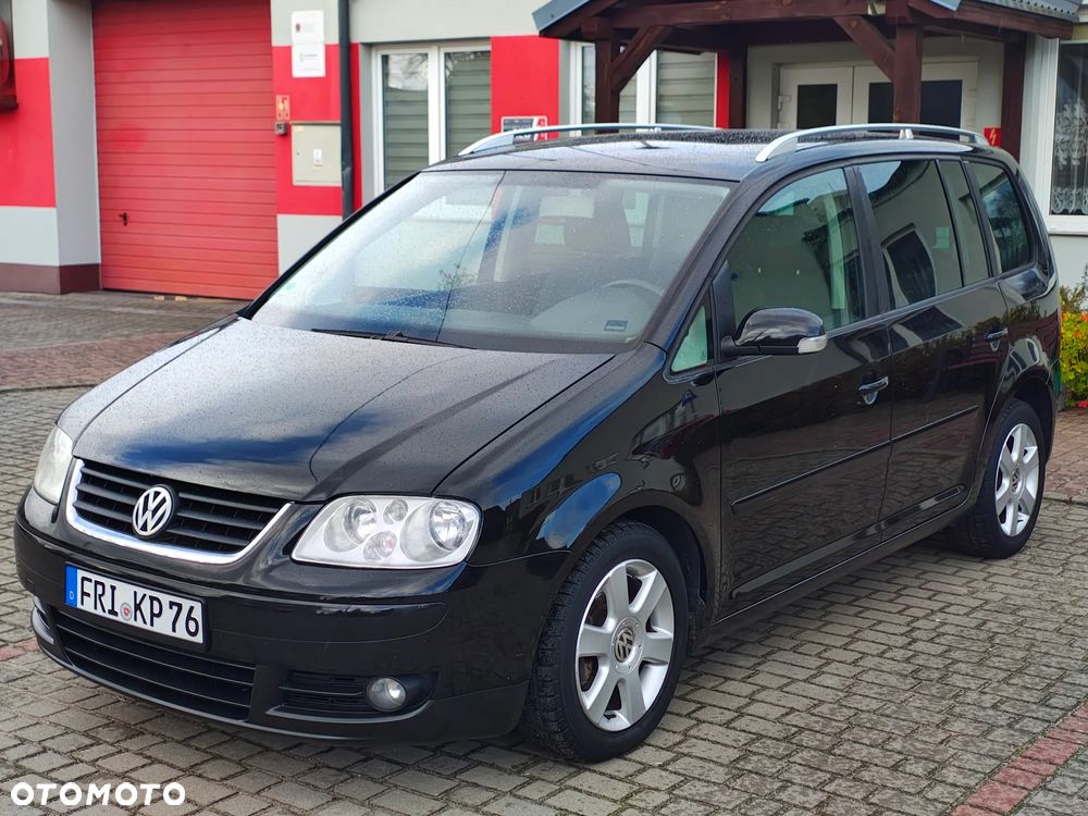 Volkswagen Touran 2.0 TDI Highline - 19