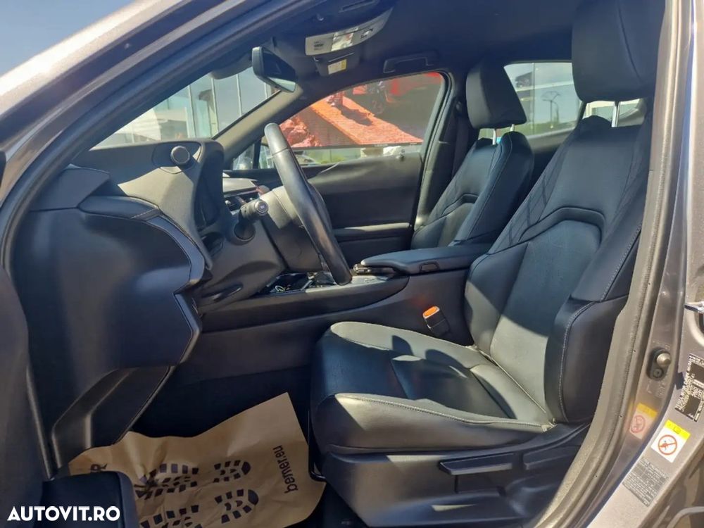 Lexus UX 250h E-FOUR Luxury ML - 10
