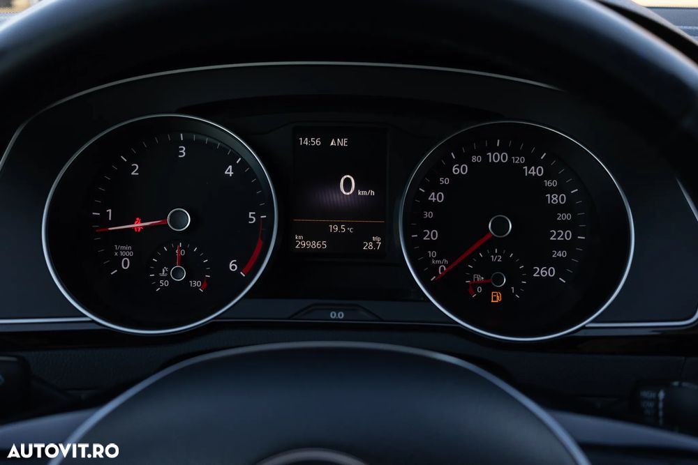Volkswagen Passat Variant 2.0 TDI Comfortline - 12