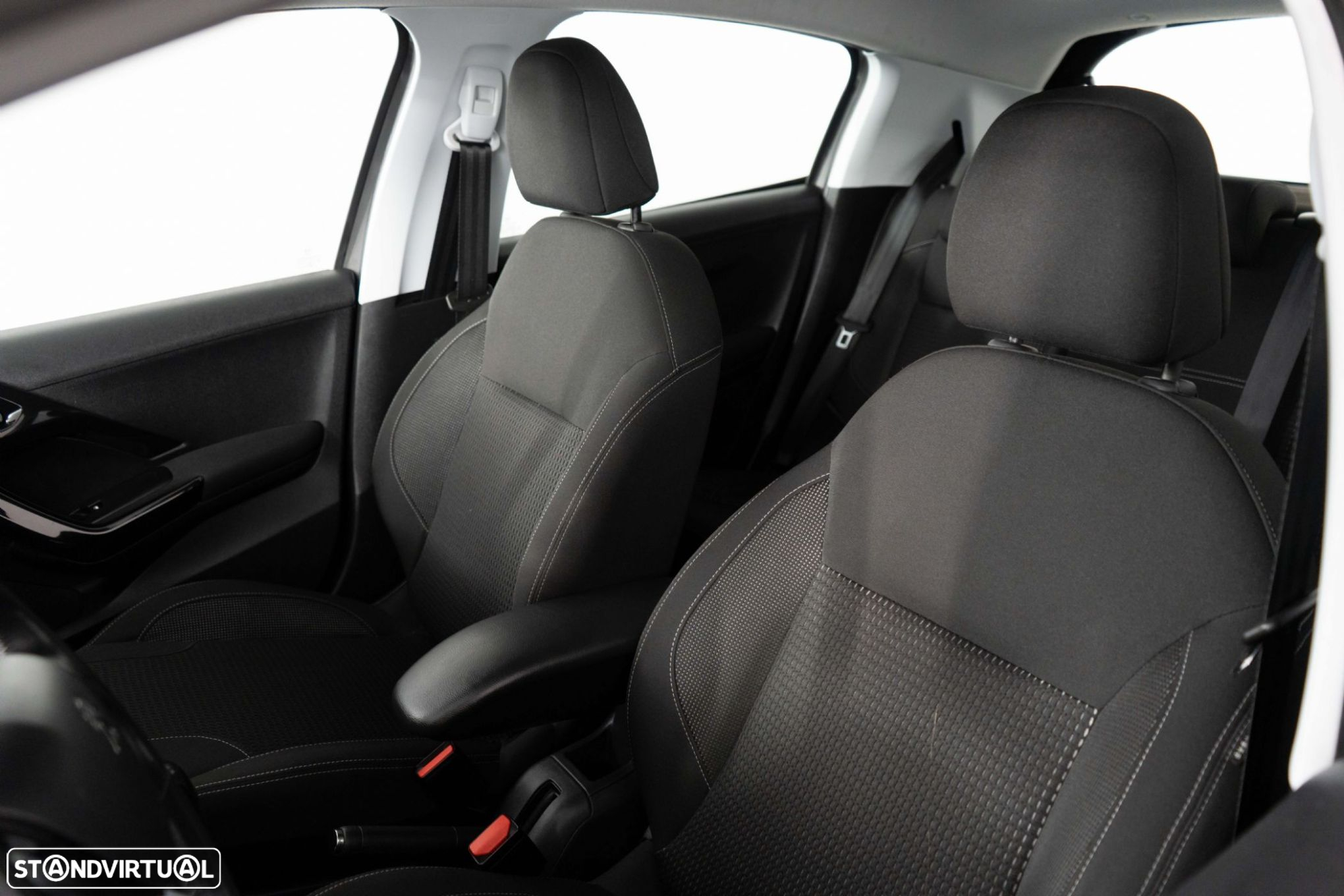 Peugeot 208 1.2 PureTech Active - 8