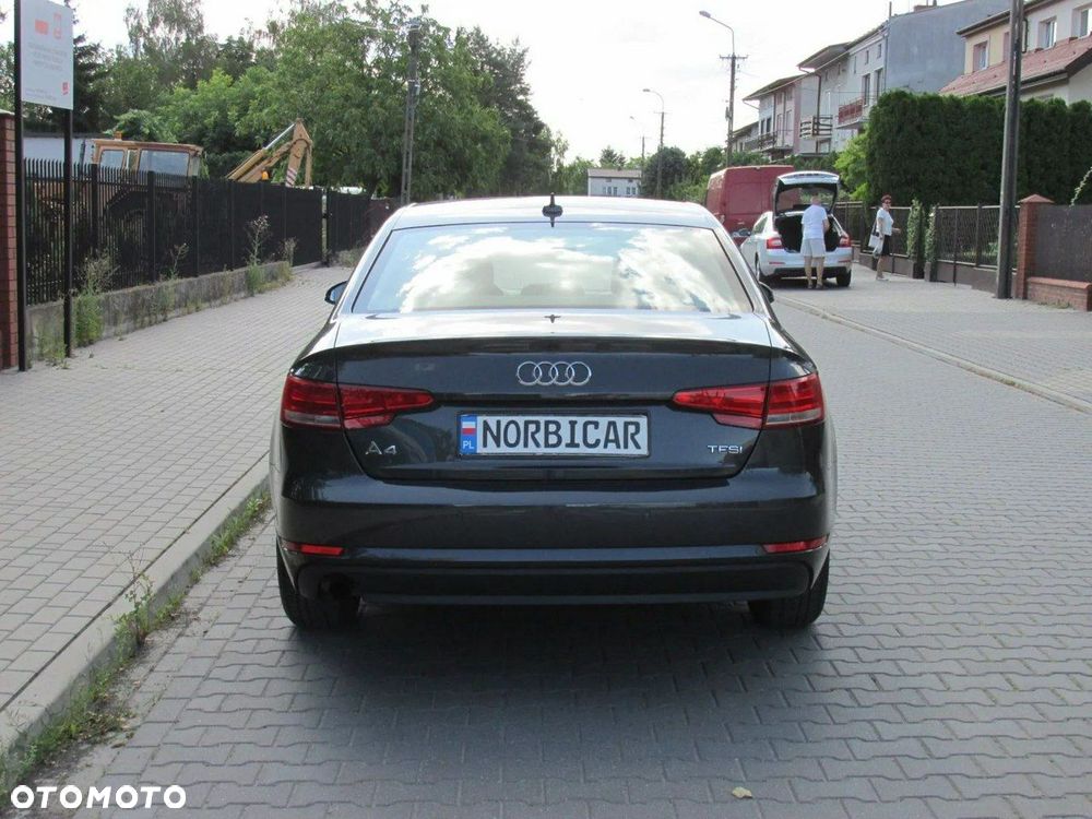 Audi A4 Limousine 1.4 TFSI Design - 23