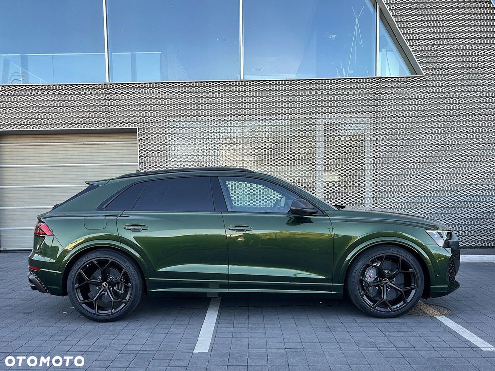 Audi RS Q8 - 2