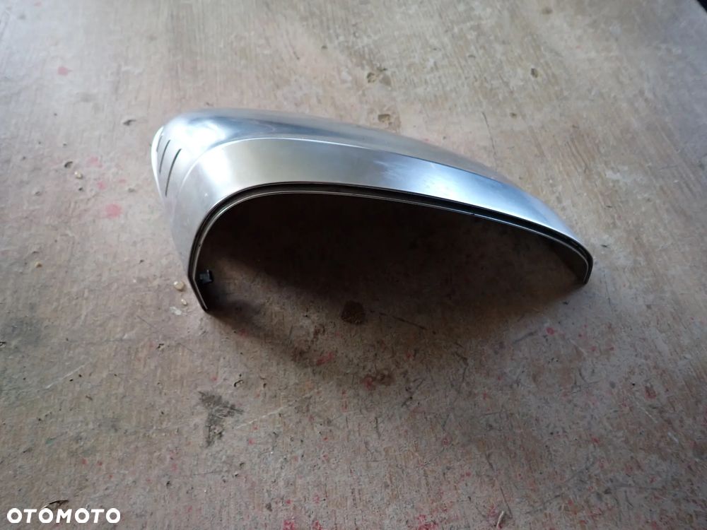 AUDI A4 B9 A5 8W0 OBUDOWA LUSTERKA PRAWY CHROM VOLKSWAGEN PASSAT B8 R-LINE LISTWA CHROM ZDERZAKA PRZÓD PRAWA 8W0857528 - 2