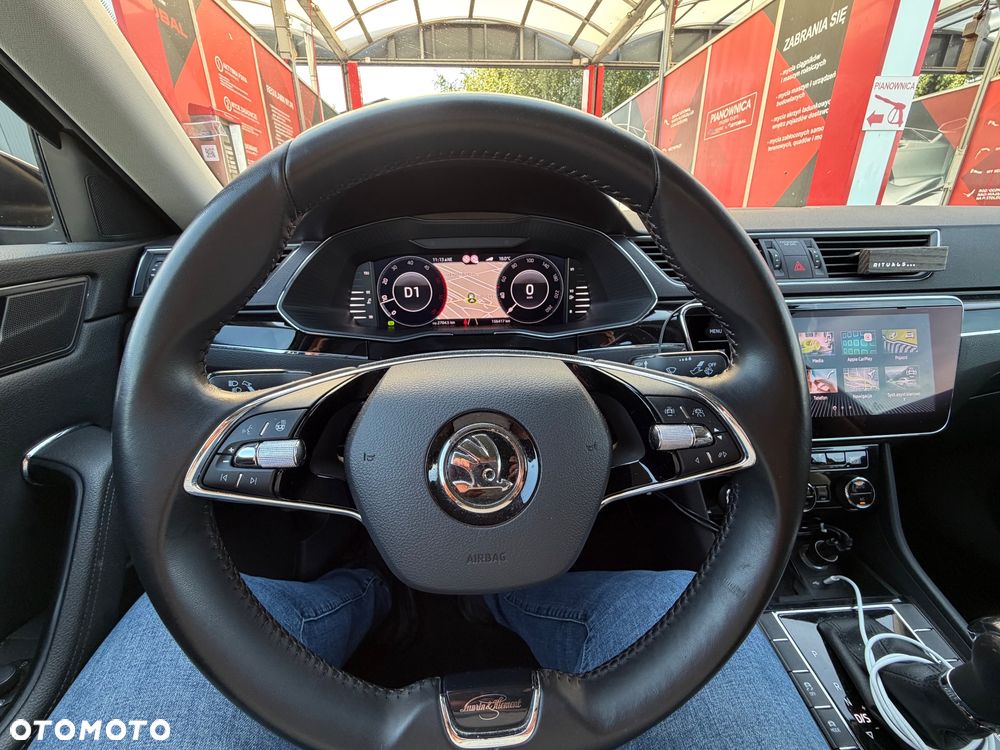 Skoda Superb 2.0 TDI SCR 4x4 L&K DSG - 13