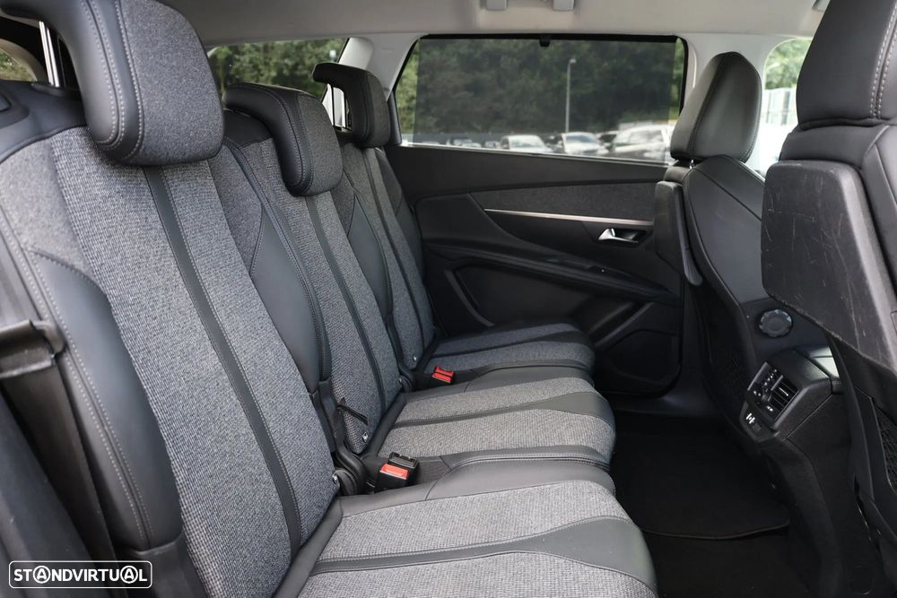 Peugeot 5008 1.2 PureTech Allure EAT8 - 15