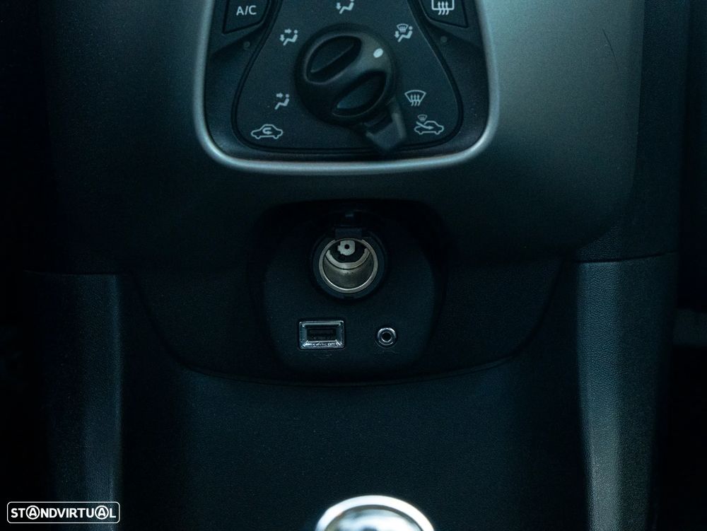 Toyota Aygo - 18