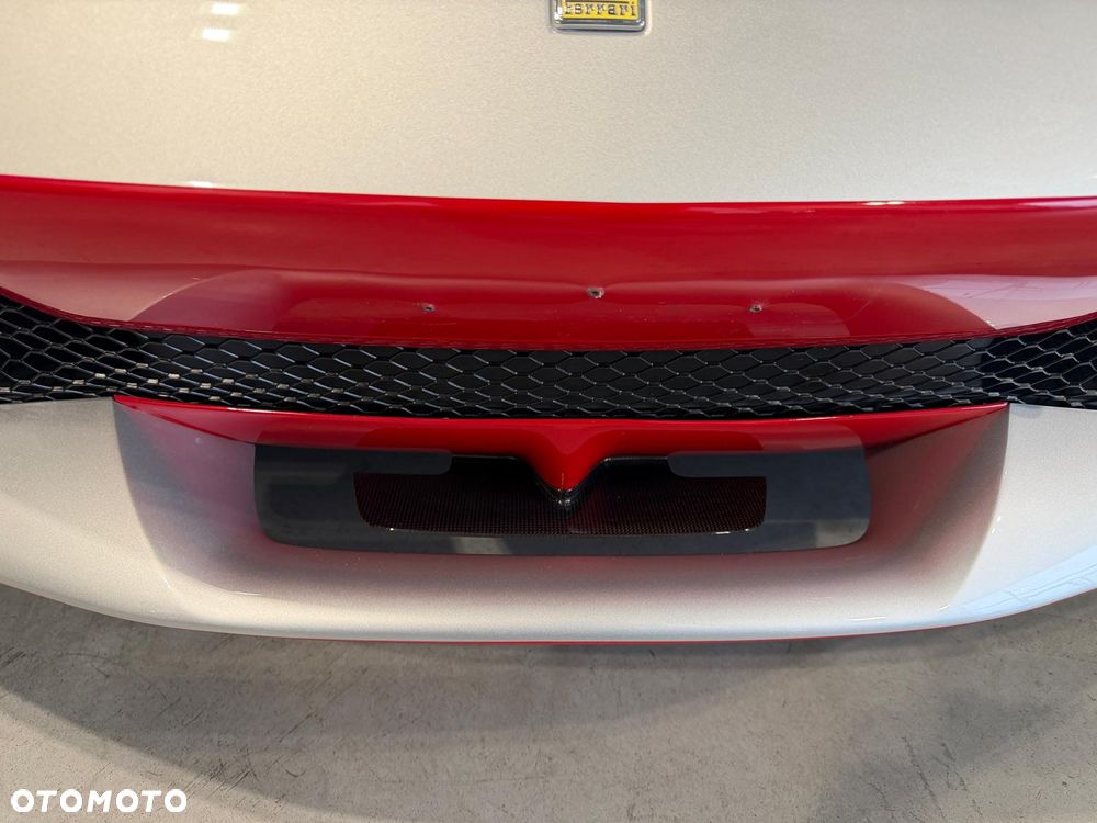 Ferrari 296 GTB - 32