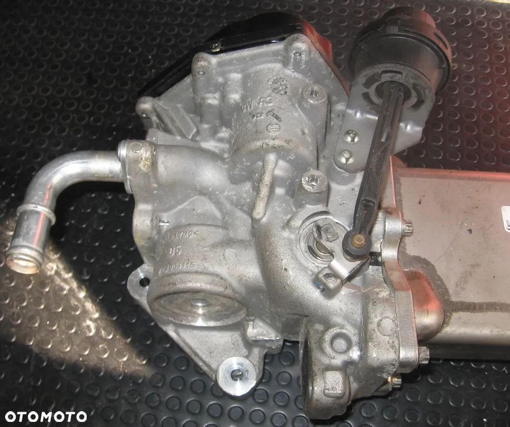 v29009968 chłodnica zawór EGR TRANSPORTER T5 T6 2.0 TDI - 4