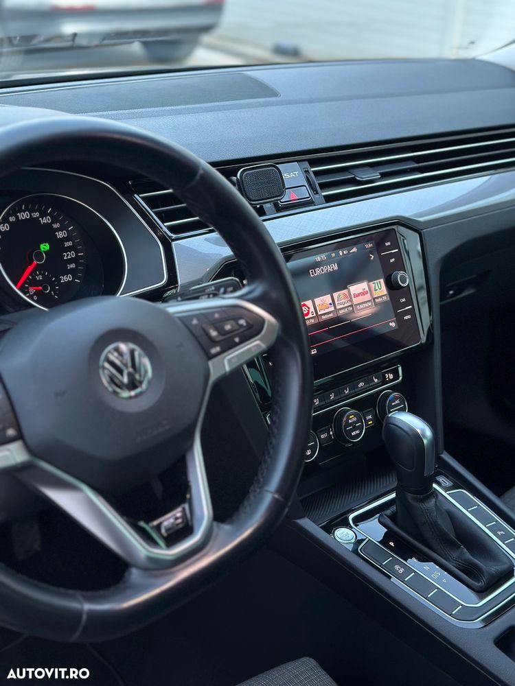 Volkswagen Passat 2.0 TDI DSG R Executive - 12