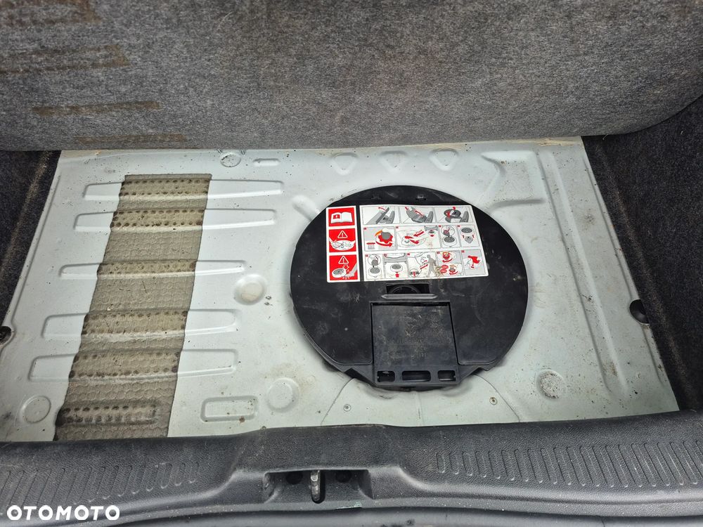 Renault Clio 1.5 dCi Alize - 7