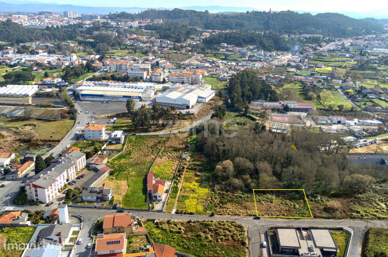 Urbano 1017m², plano, PIP em curso, Rua da Pousada, Perosinho, Gaia - Grande imagem: 5/21