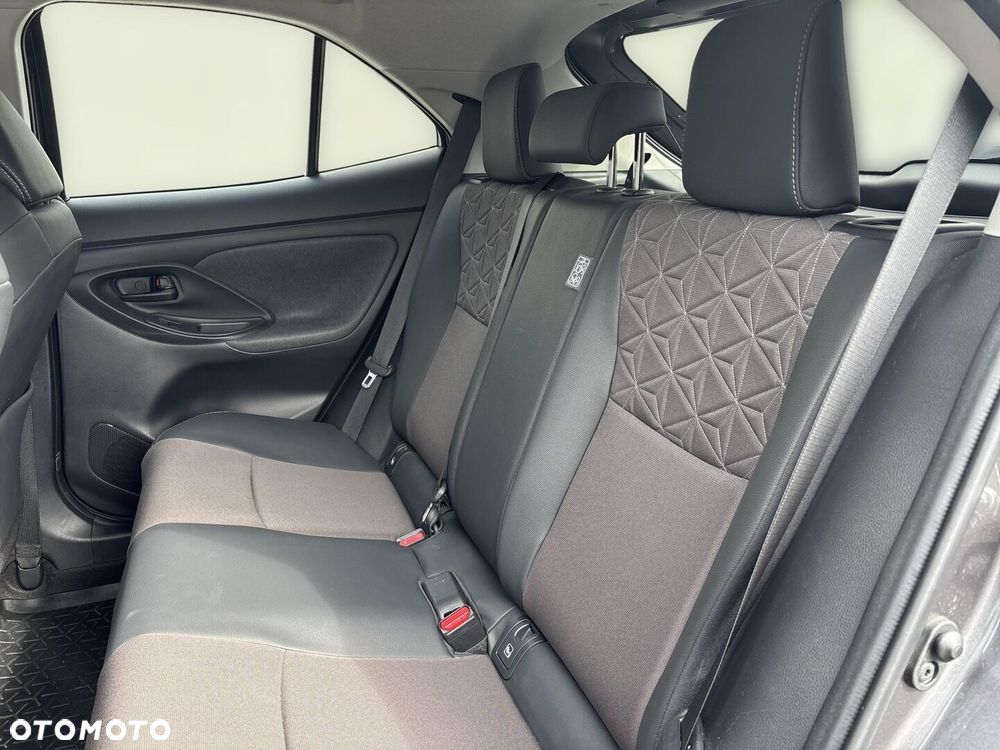 Toyota Yaris Cross - 19