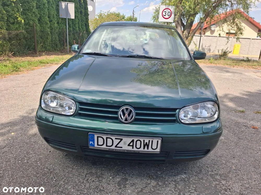 Volkswagen Golf 1.9 TDI Highline - 1
