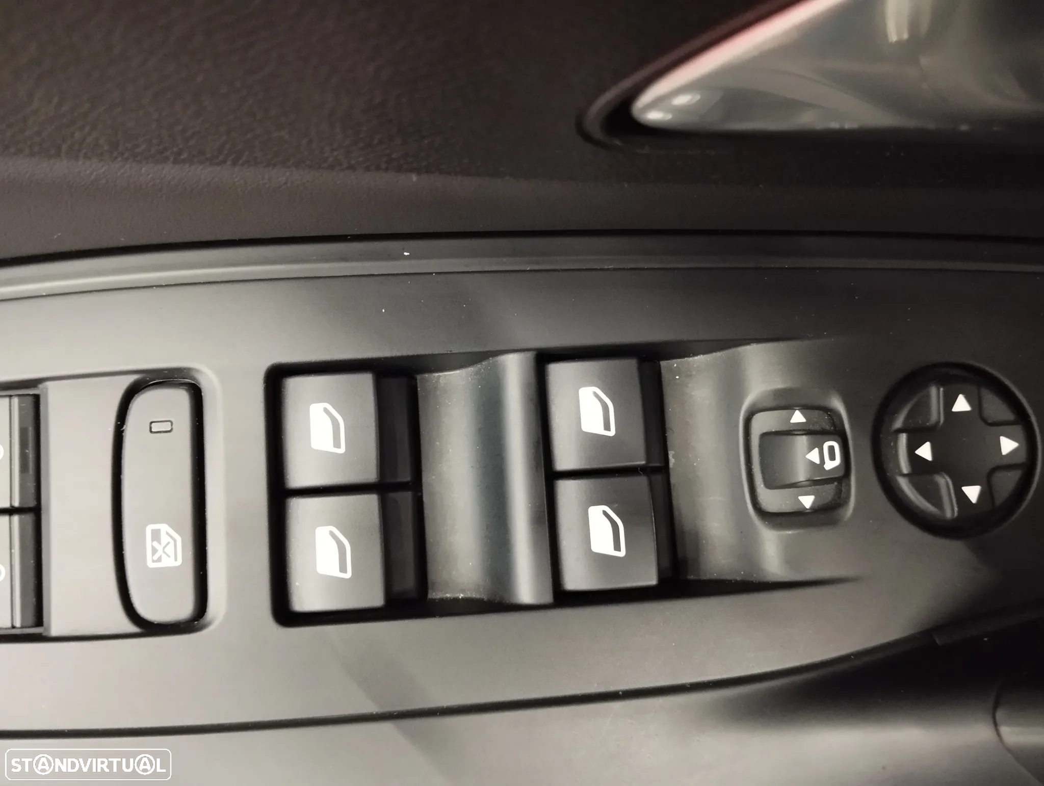 Peugeot 308 1.2 PureTech Allure Pack - 19