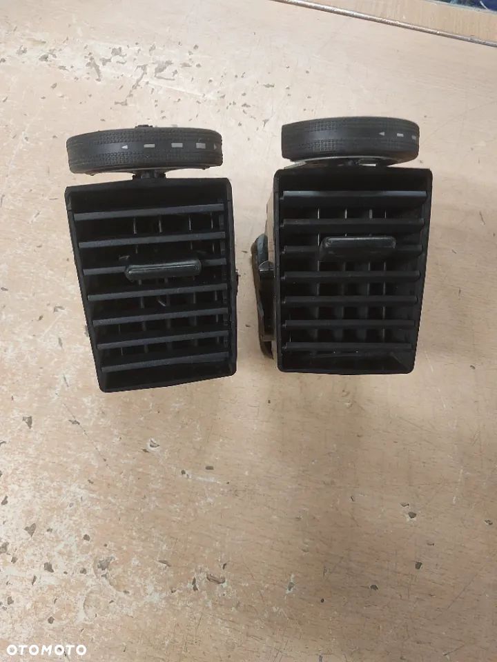 Kratka nawiewu vw t5 lift - 1