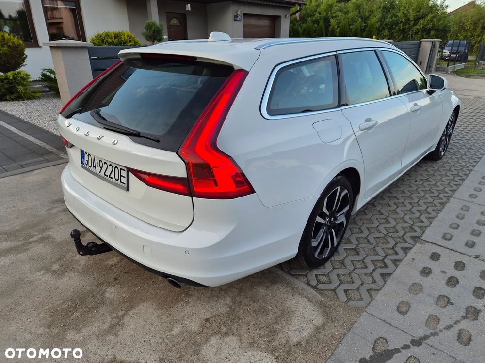 Volvo V90 D4 Momentum Pro - 8