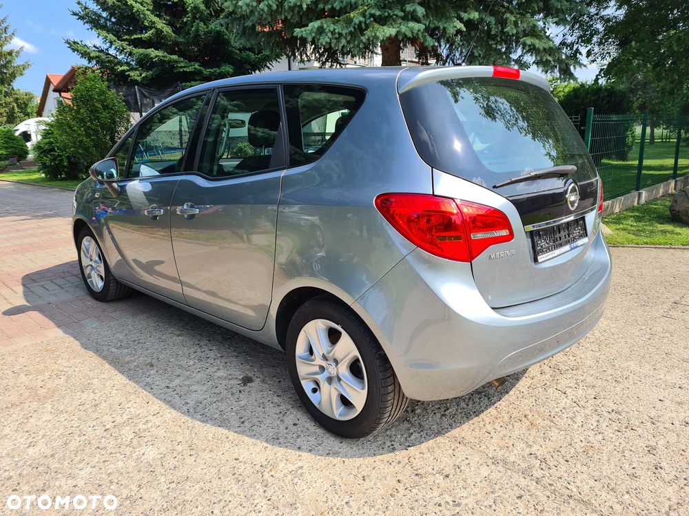 Opel Meriva - 10