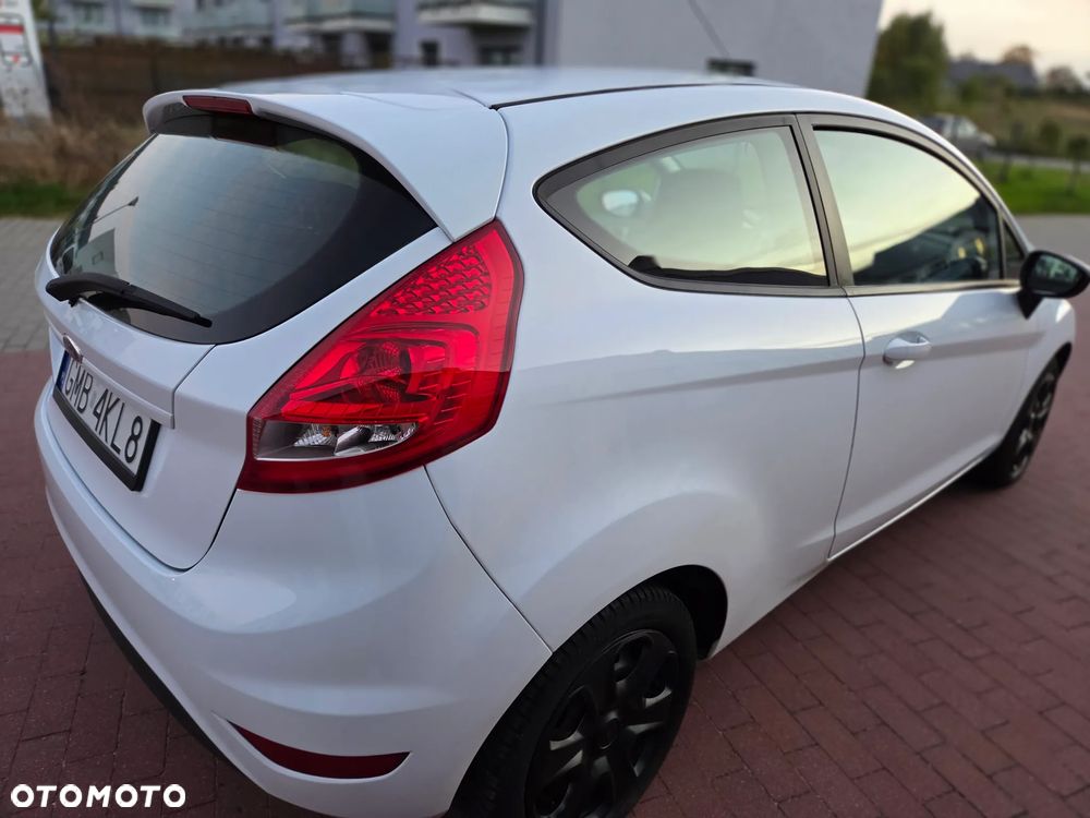 Ford Fiesta 1.25 Champions Edition - 12