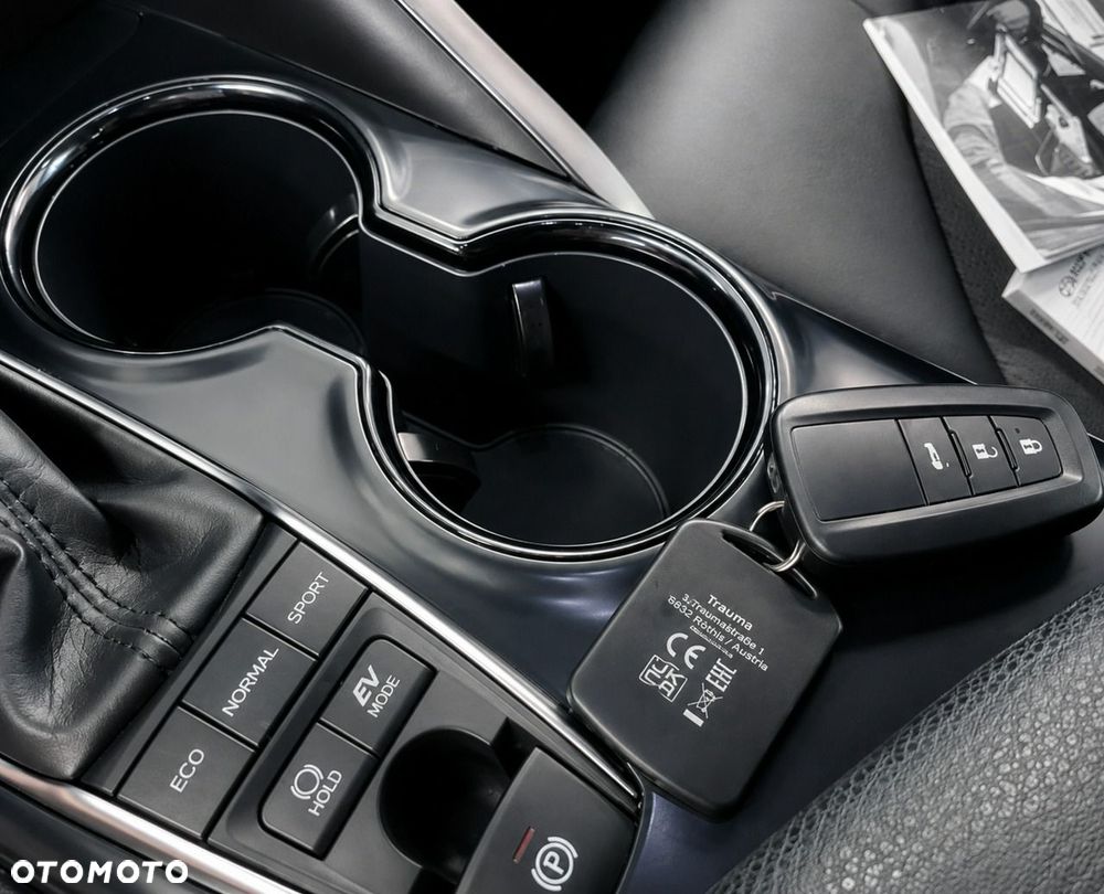 Toyota Camry 2.5 Hybrid Prestige CVT - 11