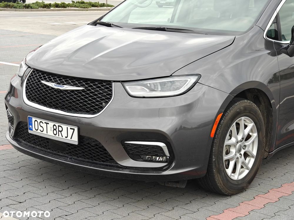 Chrysler Pacifica - 9