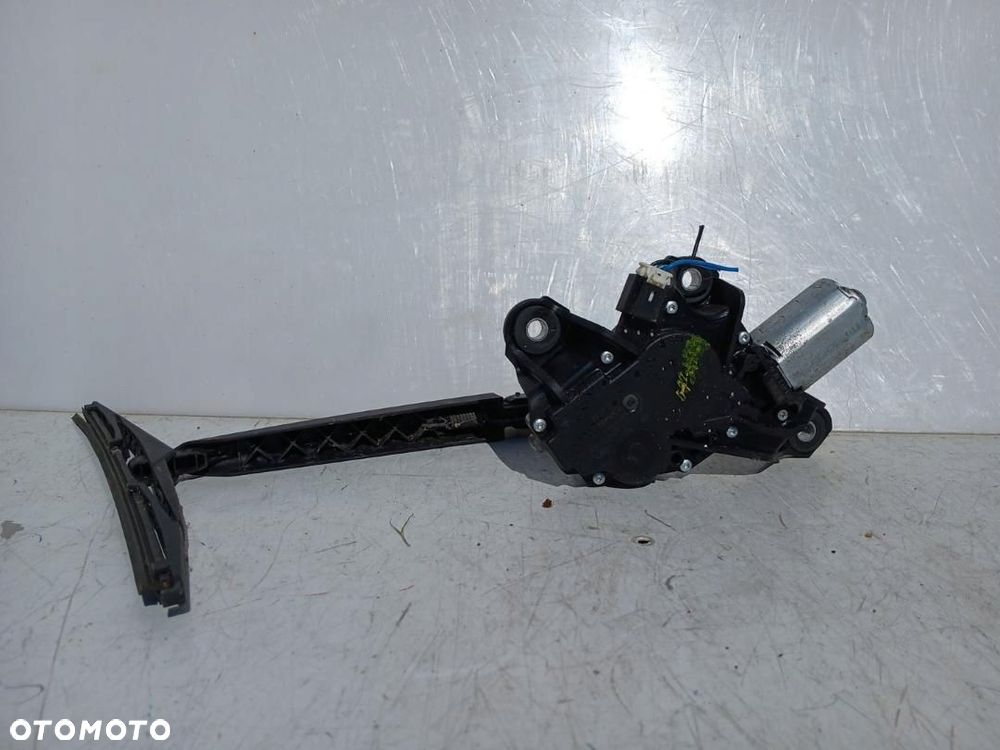 SILNICZEK WYCIERACZKI TYŁ TYLNEJ KLAPY NISSAN QASHQAI J10 28710JD000 - 2