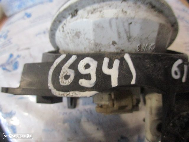 Farol Nevoeiro 11417102 CITROEN DS3 2011 1.6HDI 92CV 3P AZUL ESQ KOITO Suporte Danificado - 5