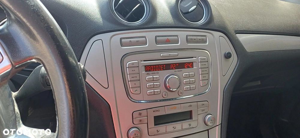 Ford Mondeo - 6