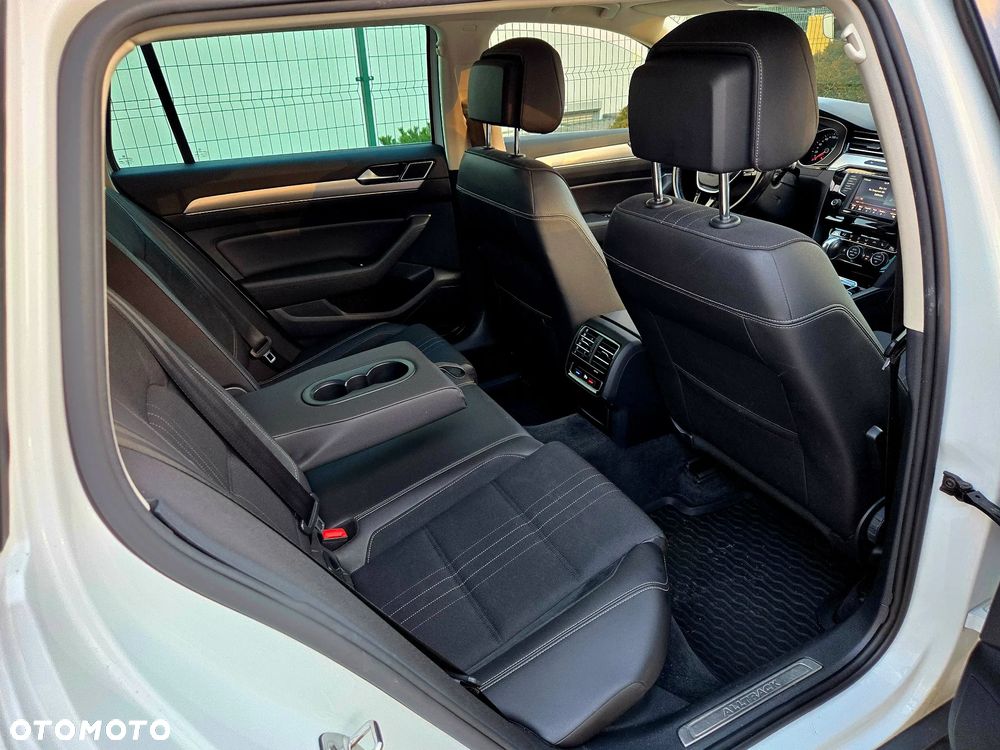 Volkswagen Passat Alltrack 2.0 TDI SCR 4Mot DSG - 29