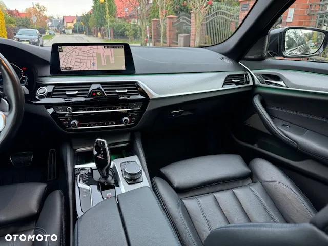 BMW Seria 5 530e iPerformance xDrive - 11