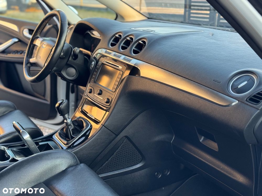 Ford S-Max 2.0 TDCi DPF Titanium X - 21