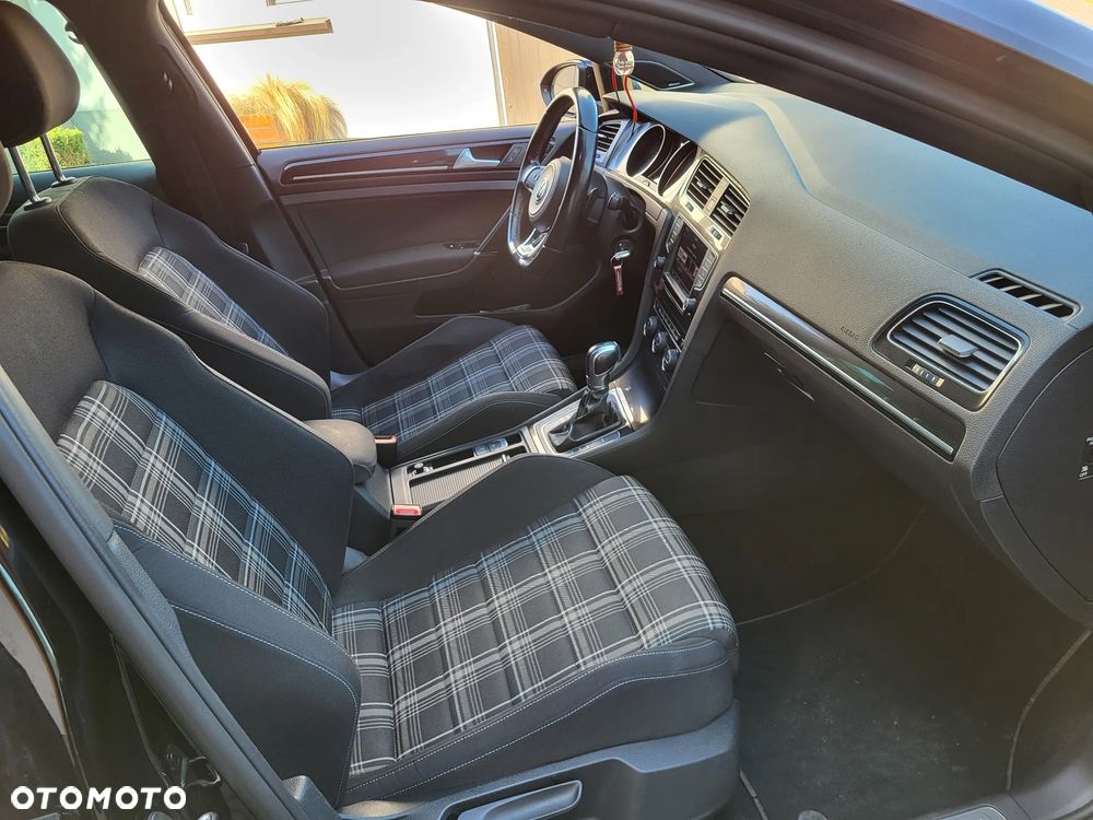 Volkswagen Golf GTD (BlueMotion Technology) DSG - 16