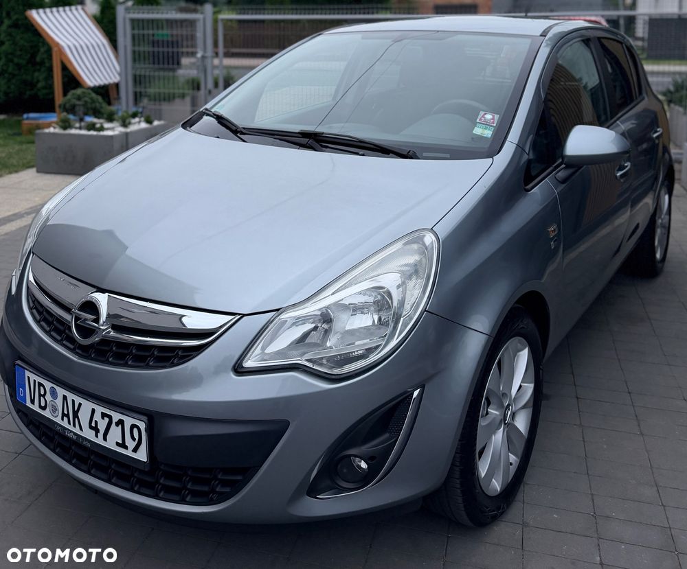 Opel Corsa 1.4 16V Innovation 110 Jahre - 16