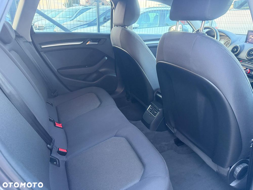 Audi A3 Sportback 1.0 TFSI design - 33
