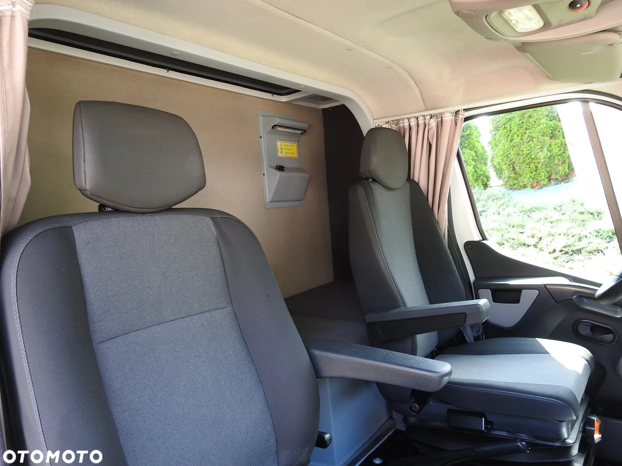Renault MASTER PLANDEKA 8 PALET WEBASTO KLIMATYZACJA TEMPOMAT PNEUMATYKA 170KM [ 9858 ] - 31