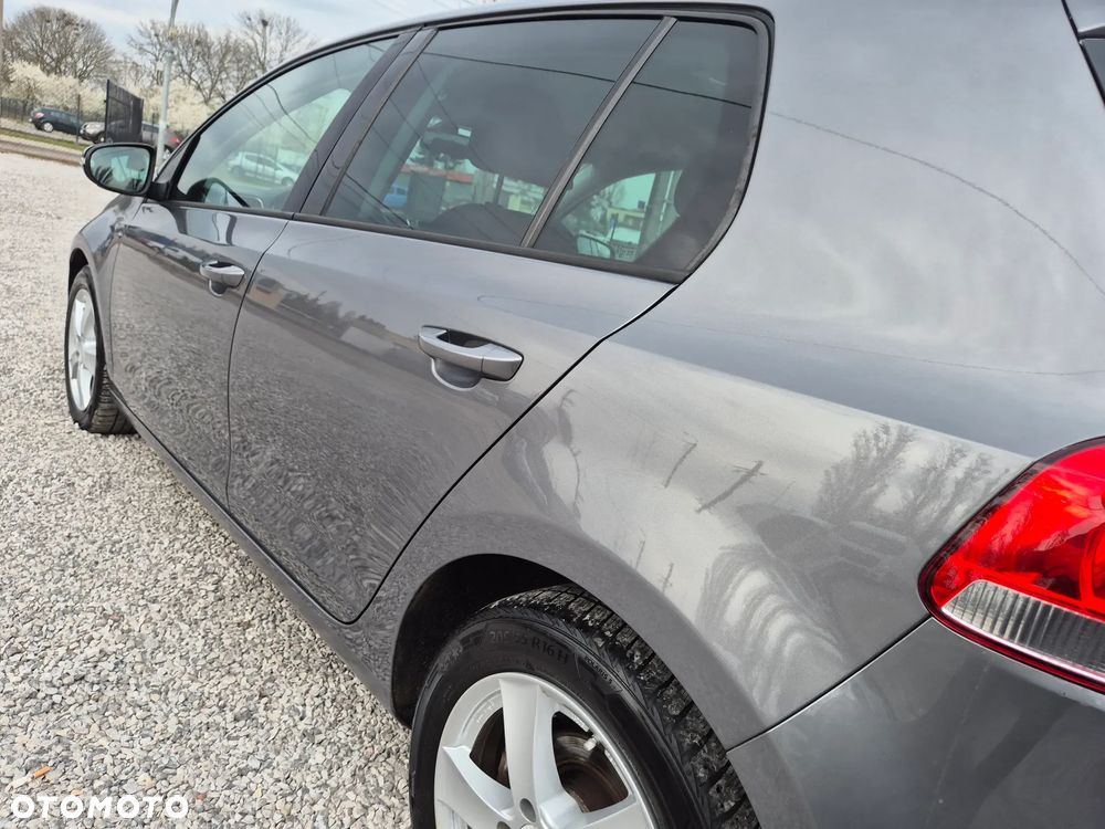 Volkswagen Golf 2.0 TDI DPF DSG MATCH - 21