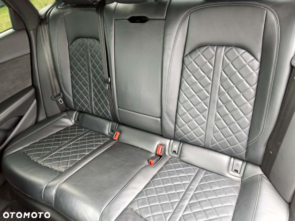 Audi S4 Limousine - 13