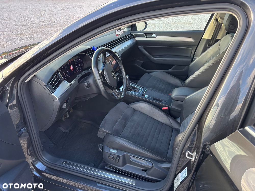 Volkswagen Passat - 18