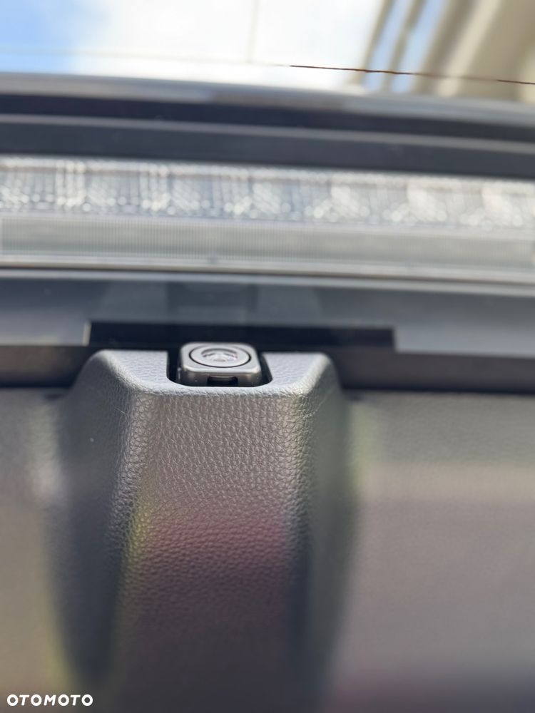 Toyota RAV4 ver-2-5-hybrid-black-edition-by-jbl-4x4 - 24