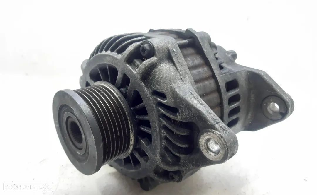 Alternador Nissan Cabstar 2.5DCi 14V 130A - 1