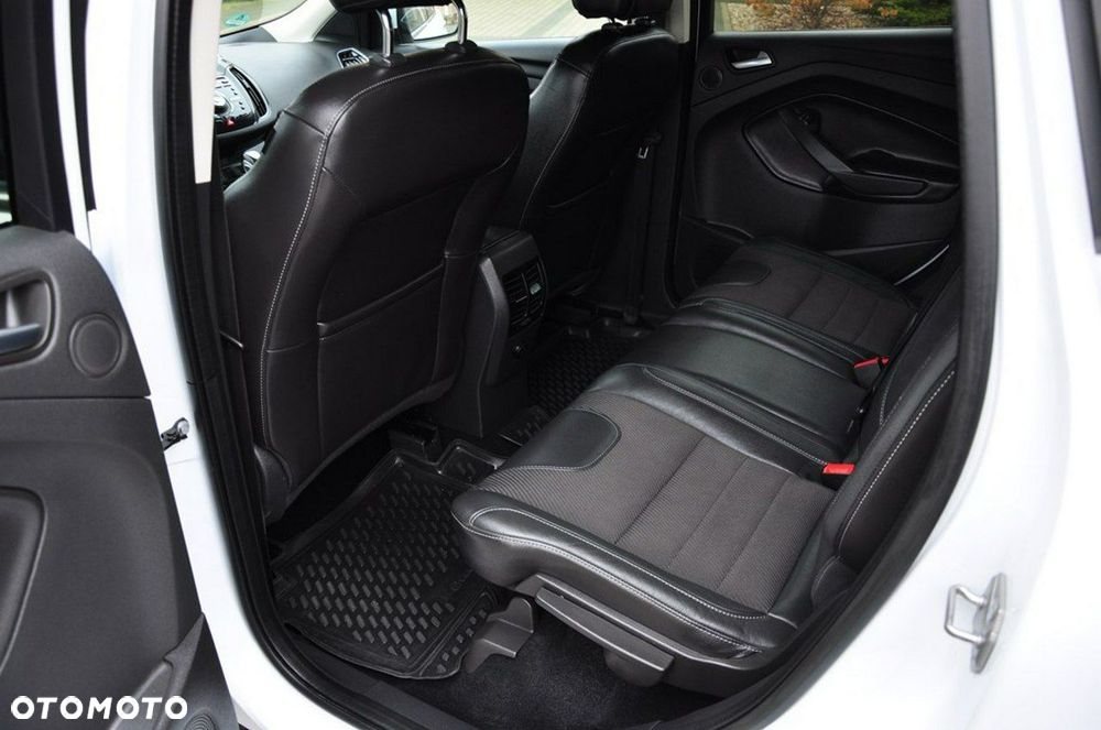 Ford Kuga 2.0 TDCi 4x4 Titanium - 24