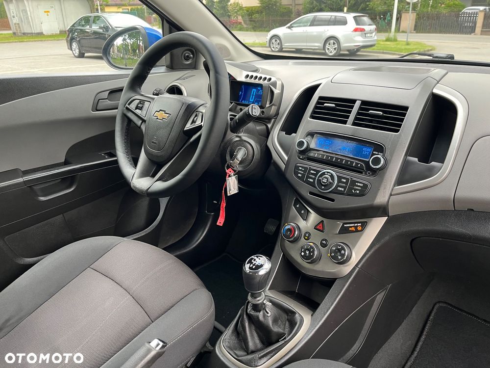 Chevrolet Aveo 1.2 LT - 6