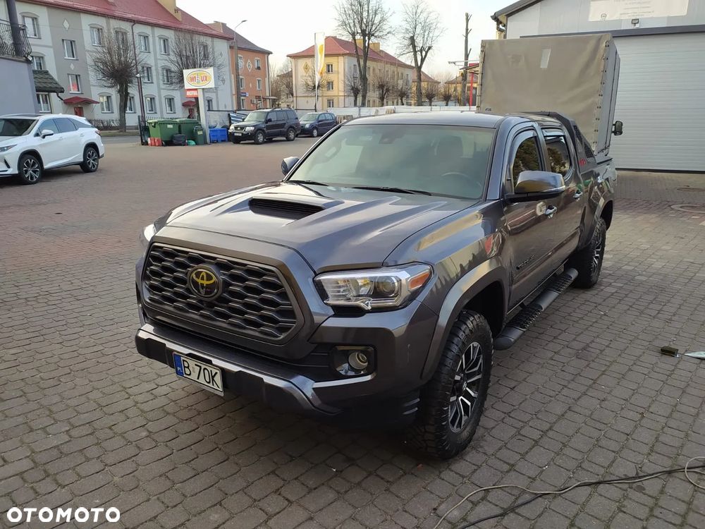 Toyota Tacoma - 23