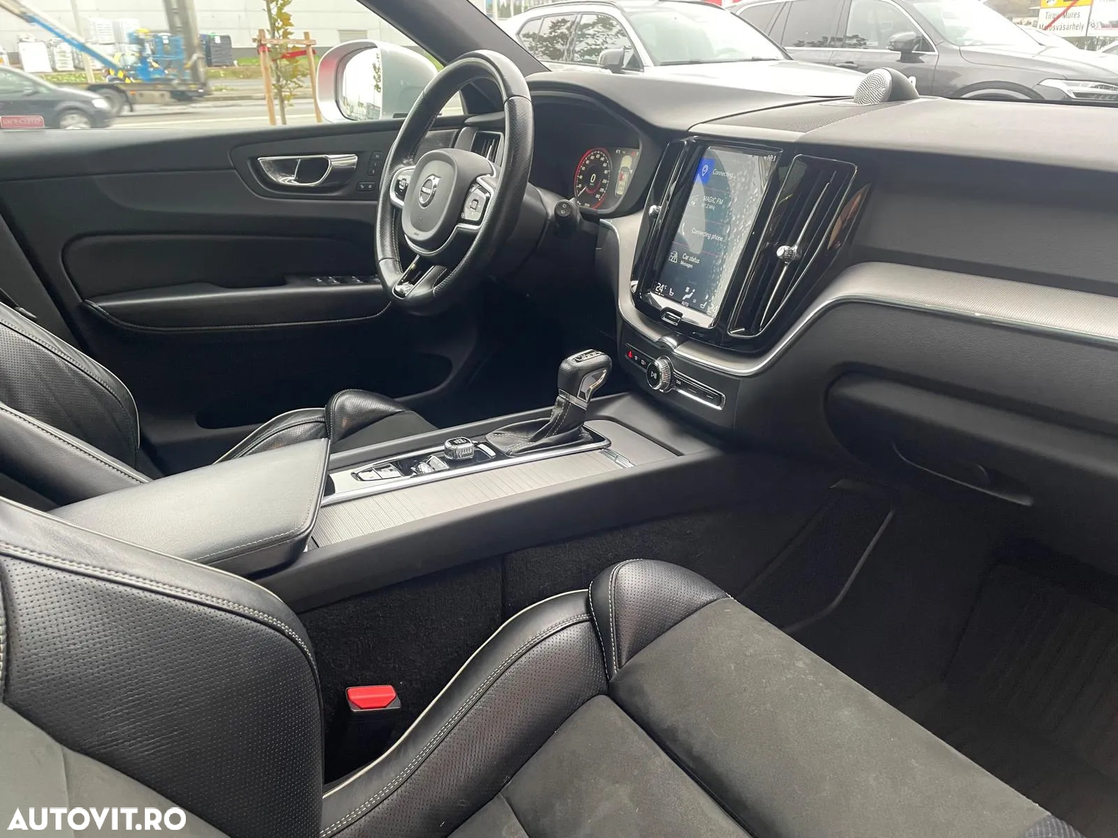 Volvo XC 60 T6 AWD R-Design - 11