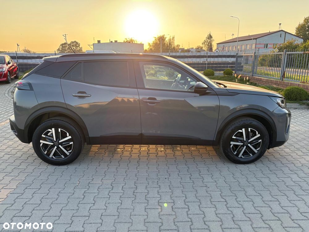 Peugeot 2008 - 8