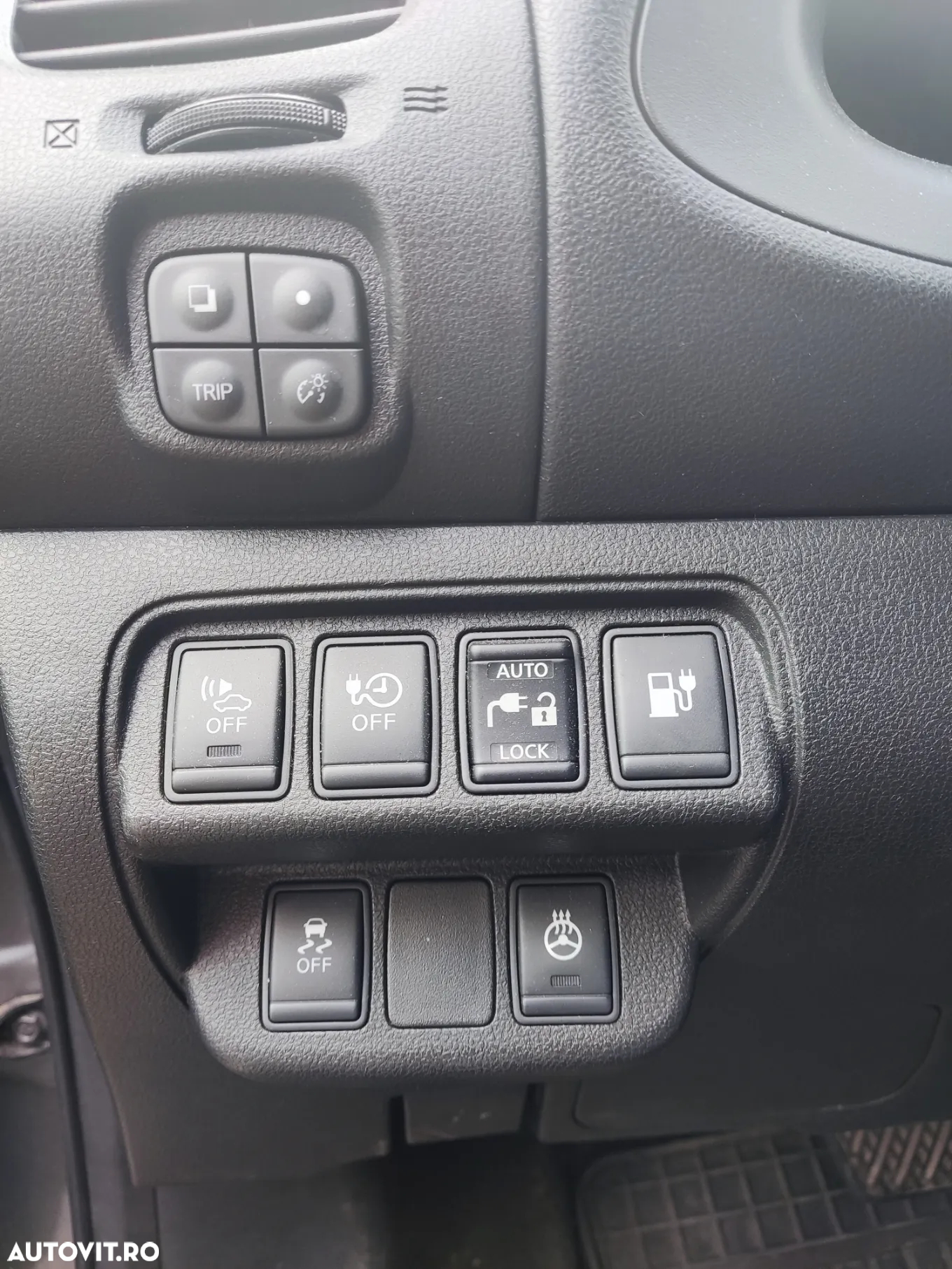 Nissan LEAF - 11