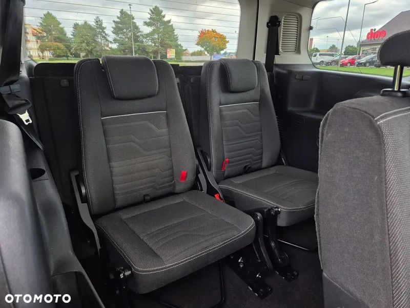 Ford Tourneo Connect Grand - 10