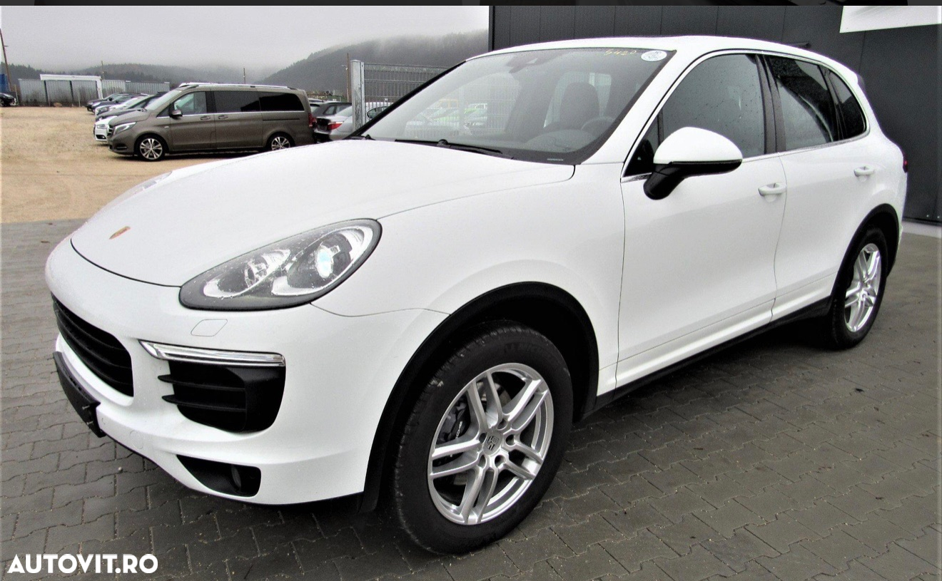 Porsche Cayenne 3.0 L - 19