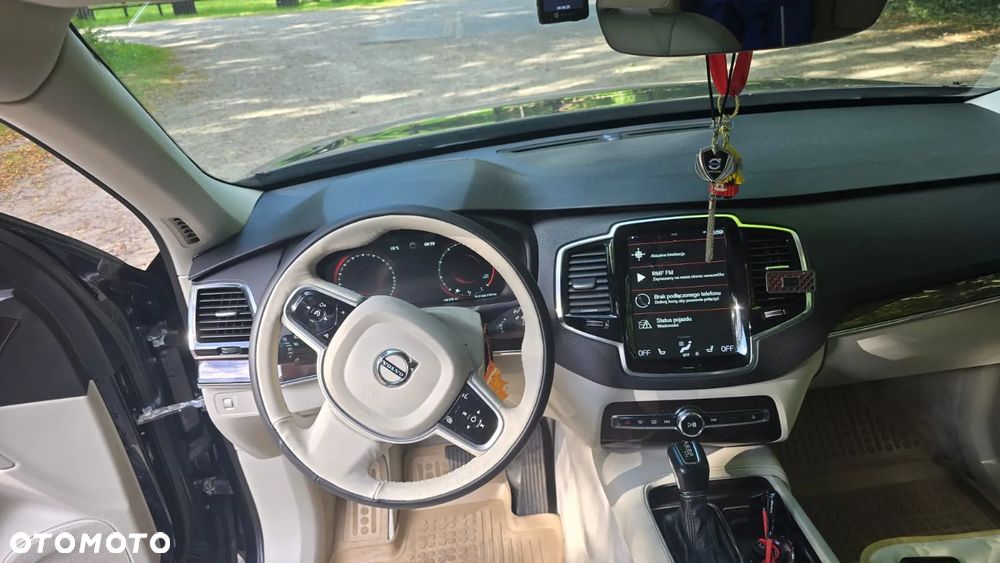 Volvo XC 90 - 13