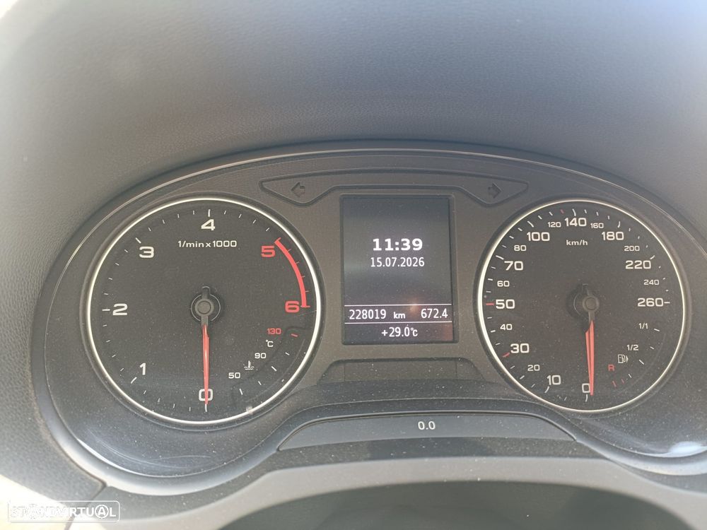 Audi A3 Sportback 1.6 TDI Attraction Ultra - 14