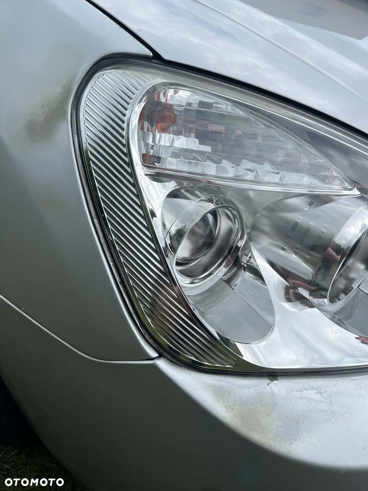 Kia Carens 1.6 Tour - 13